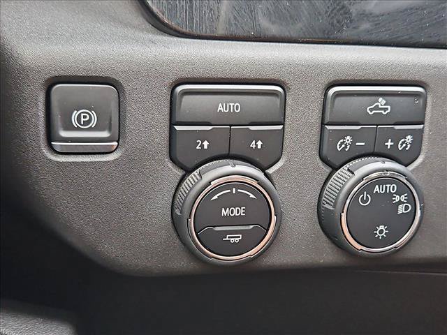 Certified 2024 Chevrolet Silverado 1500 LT AWD/4WD image 17