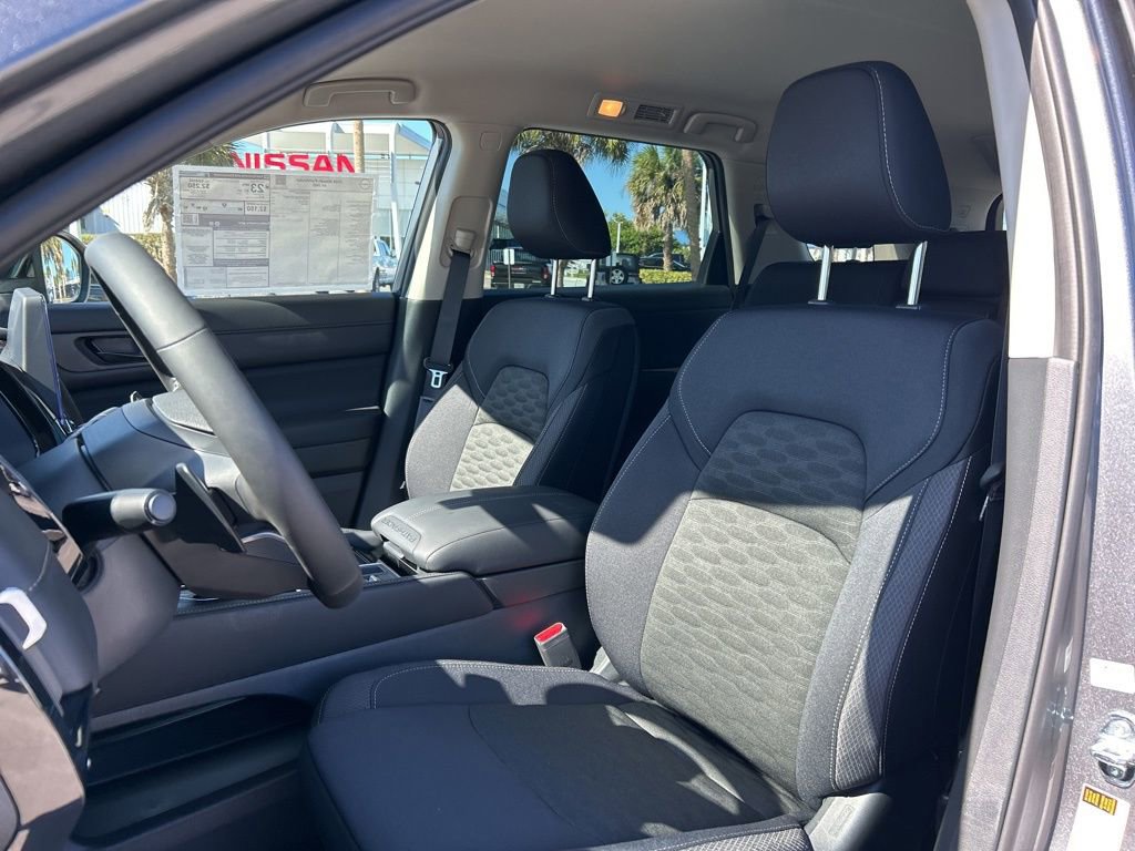 New 2026 Nissan Pathfinder SV image 21