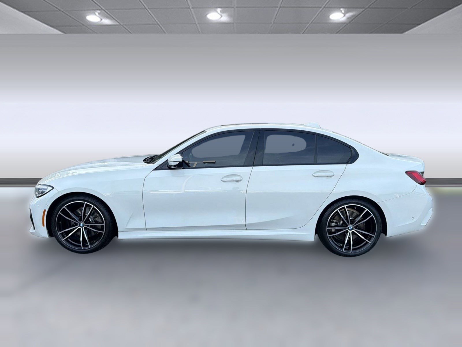 Used 2021 BMW 330i Sedan image 2