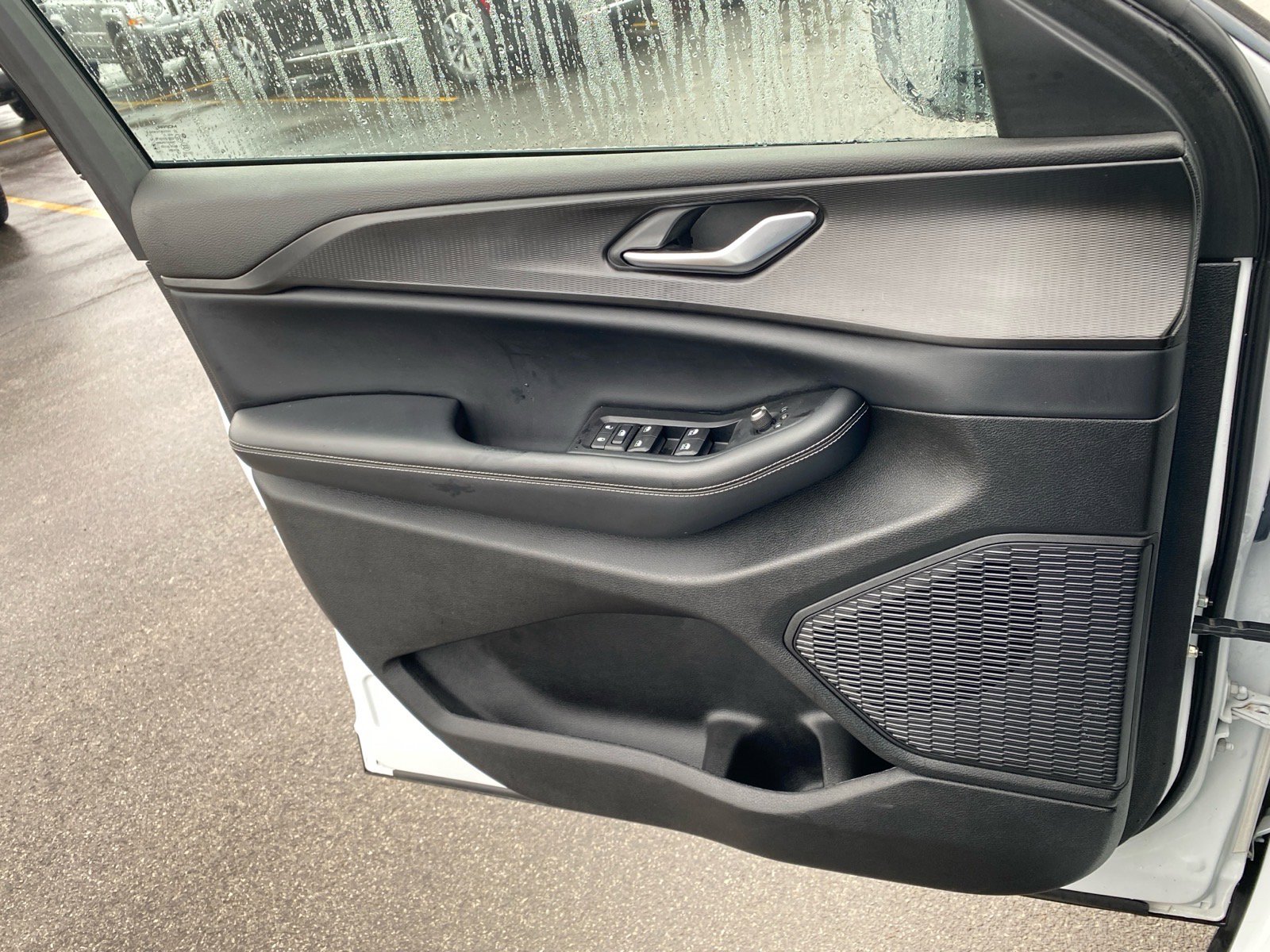 Used 2023 Jeep Grand Cherokee L Laredo AWD/4WD image 21