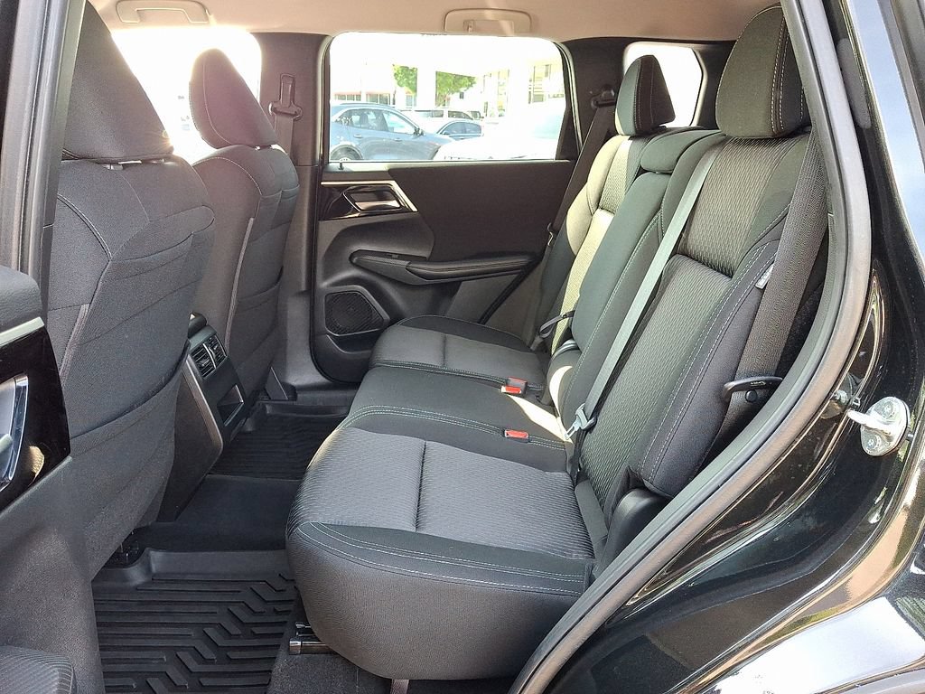 Used 2022 Mitsubishi Outlander ES AWD/4WD image 10