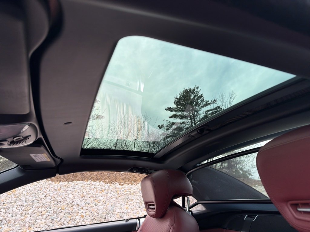 Used 2011 Mercedes-Benz SL 550 image 11