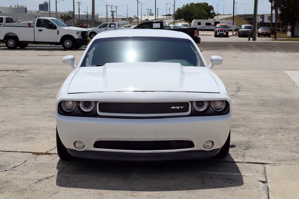 Used 2014 Dodge Challenger R/T RWD image 4