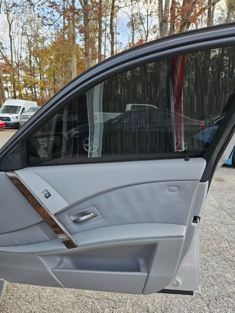 Used 2004 BMW 525i Sedan RWD image 40