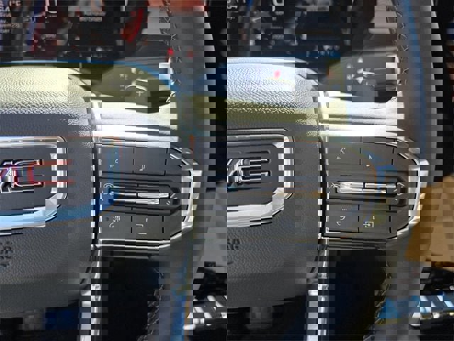 New 2026 GMC Acadia Elevation image 24