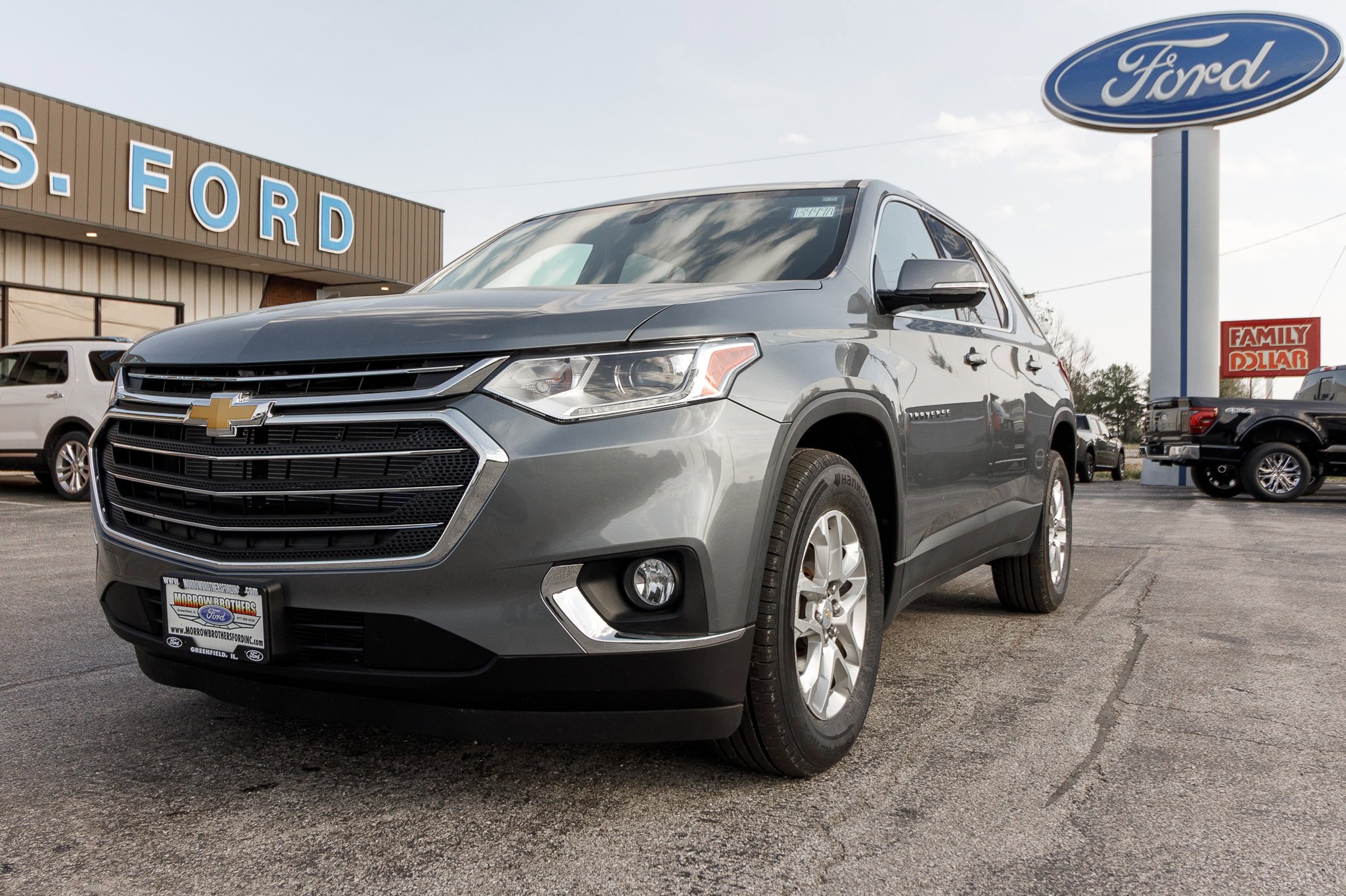 Used 2020 Chevrolet Traverse LT AWD/4WD image 2