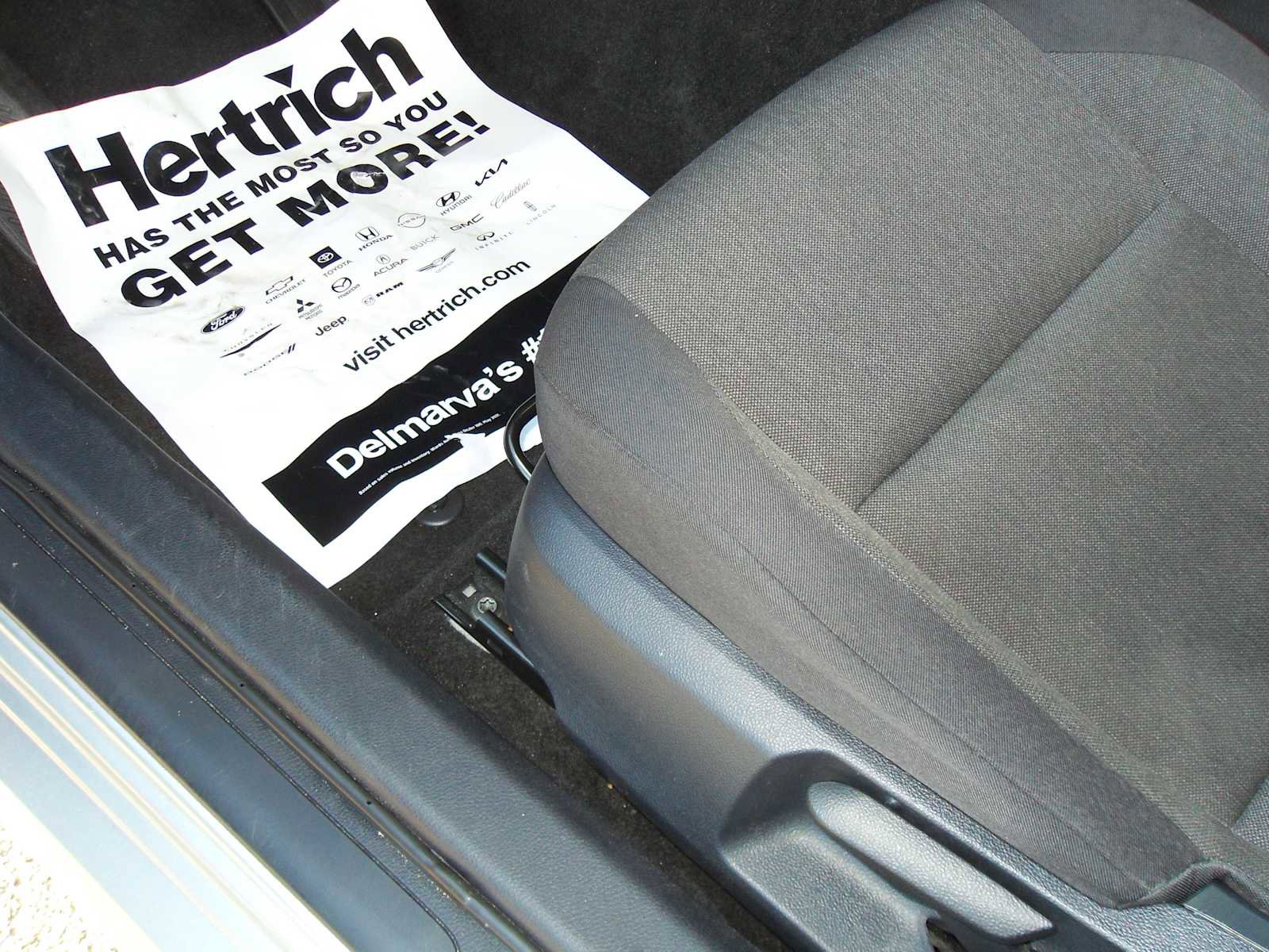 Used 2025 Toyota Camry LE image 27