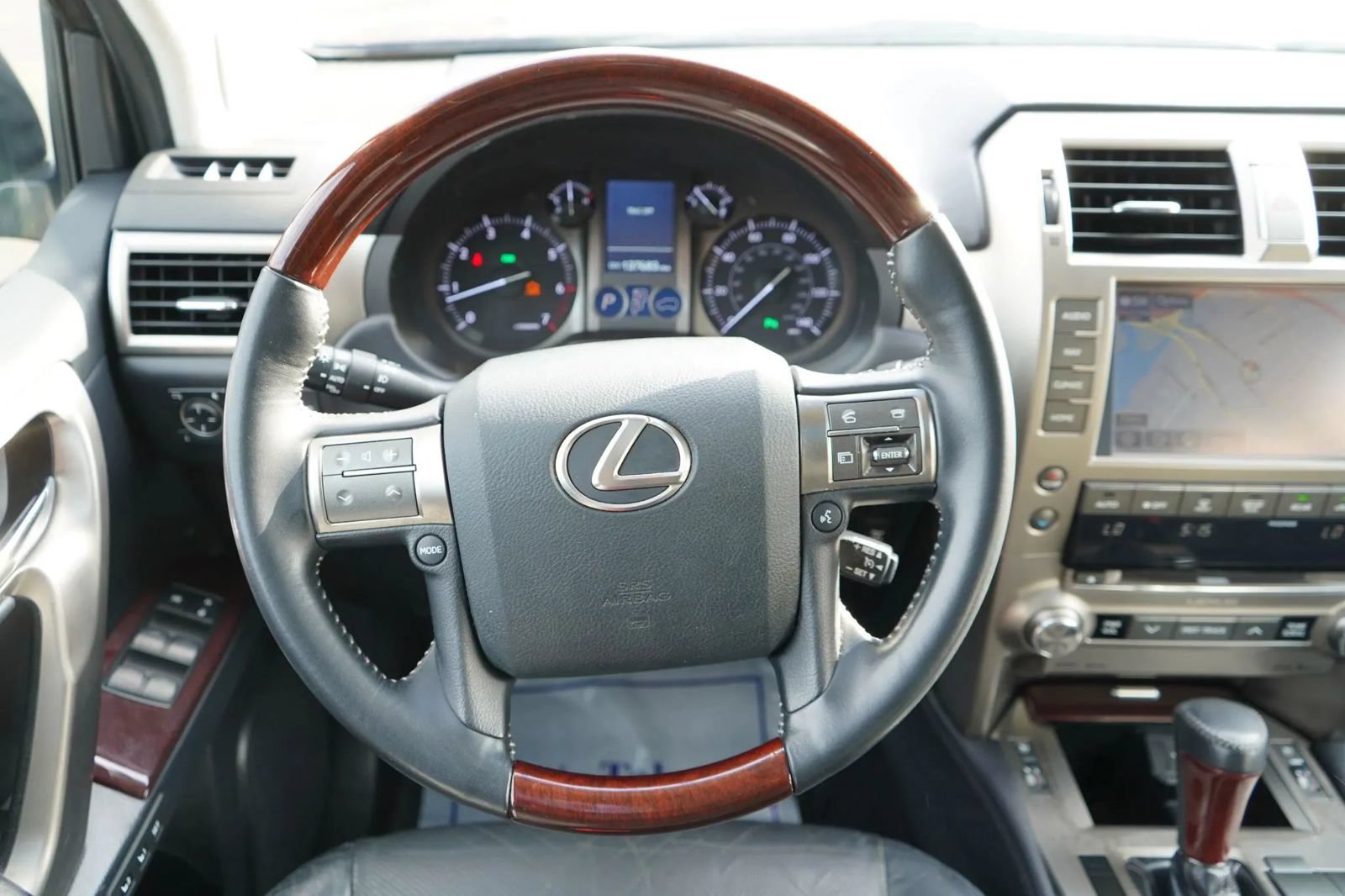 Used 2014 Lexus GX 460 AWD/4WD image 19