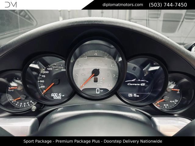 Used 2018 Porsche 911 Carrera 4S AWD/4WD image 31