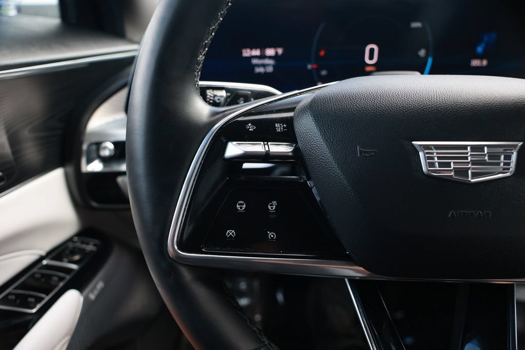 Used 2024 Cadillac Lyriq Sport AWD/4WD image 28