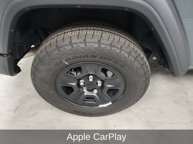 Used 2026 Jeep Wrangler Sport AWD/4WD image 10