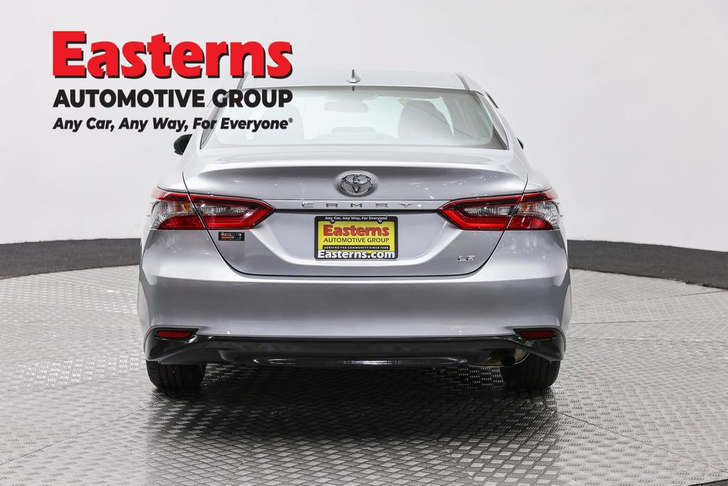 Used 2021 Toyota Camry LE FWD image 8
