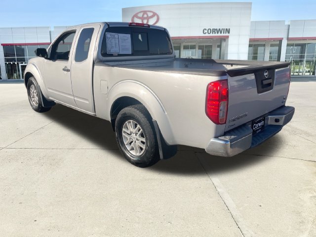 Used 2017 Nissan Frontier SV RWD image 3