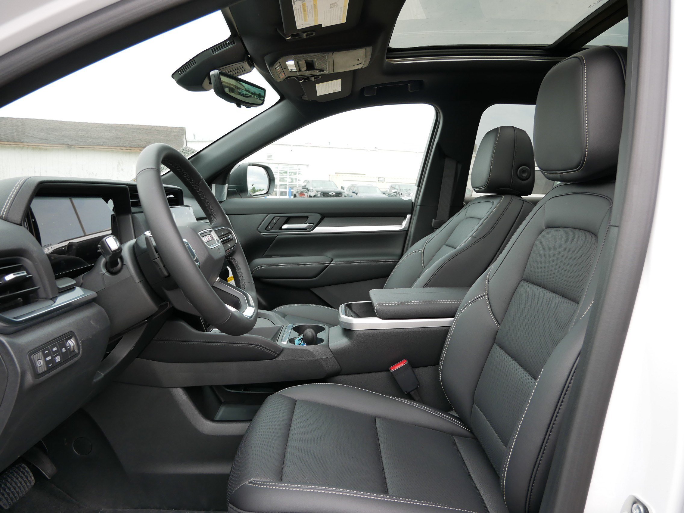 New 2027 GMC Terrain Elevation w/ Elevation Premium Package AWD/4WD image 11
