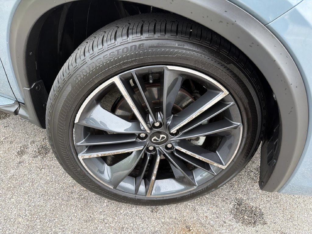 Certified 2025 INFINITI QX55 Essential AWD/4WD image 19