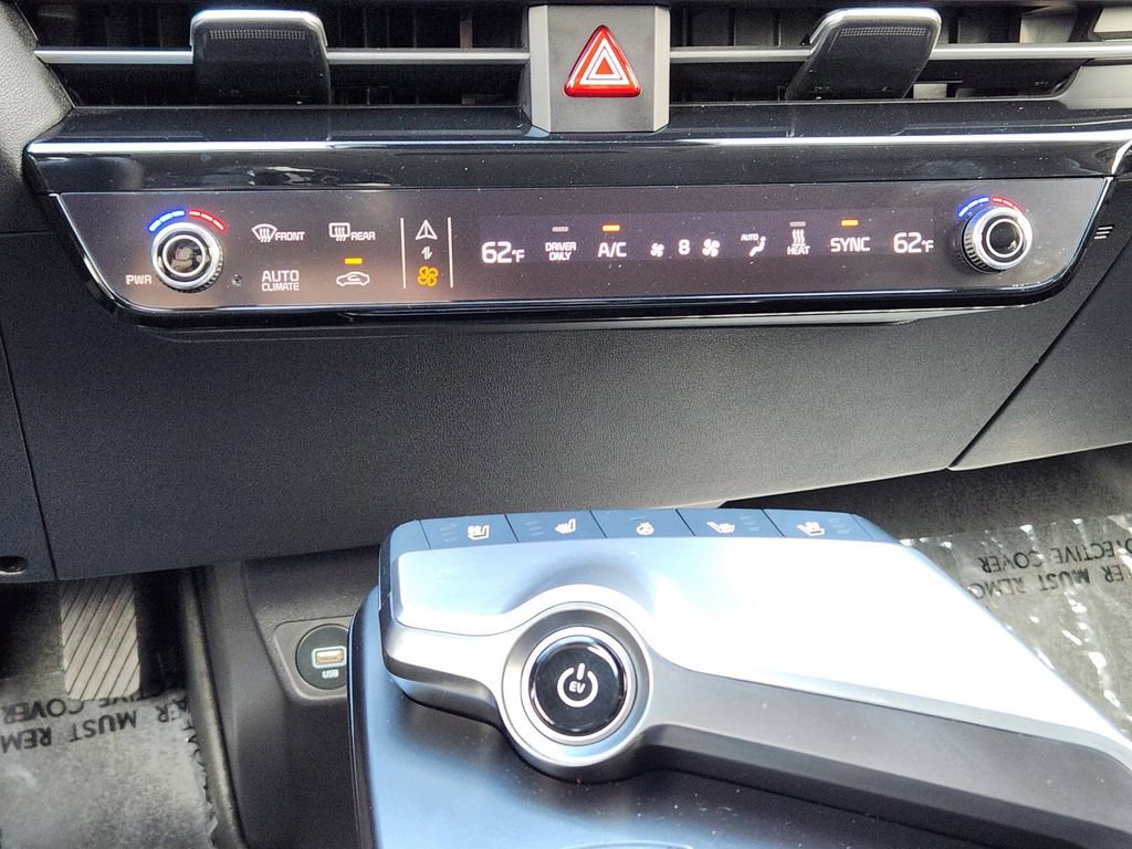 Certified 2023 Kia EV6 Wind AWD/4WD image 27