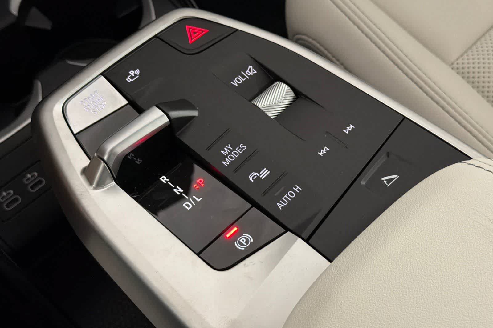 New 2026 BMW X1 xDrive28i w/ Technology Package AWD/4WD image 22