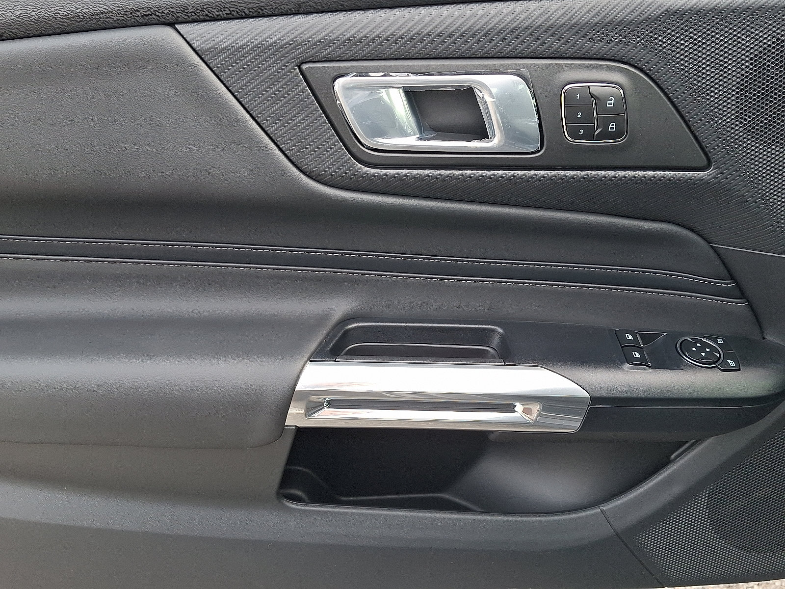 Used 2026 Ford Mustang Premium RWD image 11
