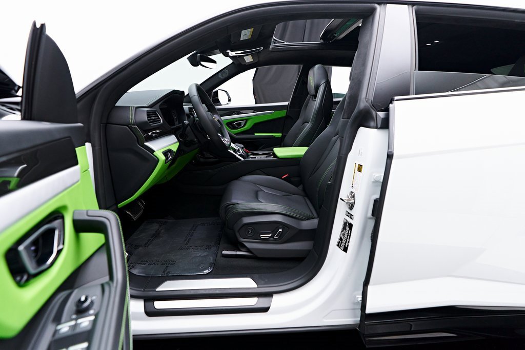 Used 2022 Lamborghini Urus image 39