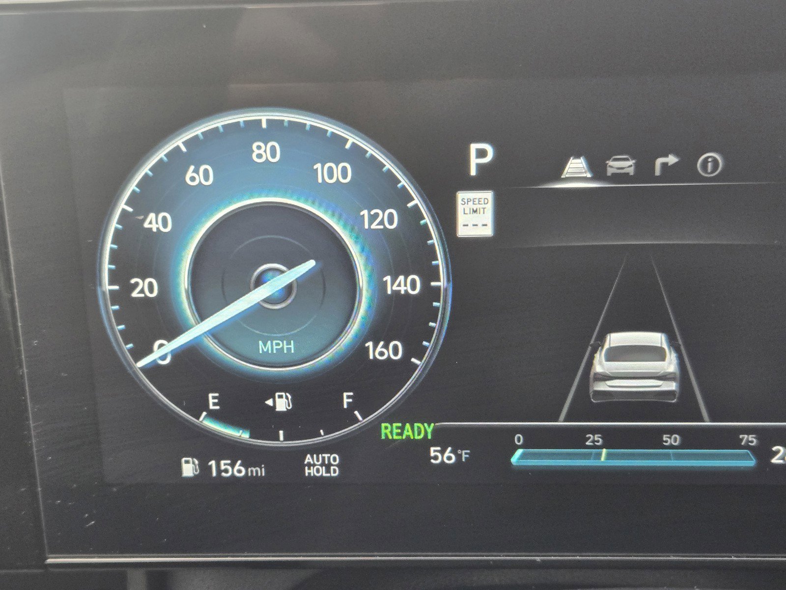 Used 2025 Hyundai Elantra SEL w/ Cargo Package image 22