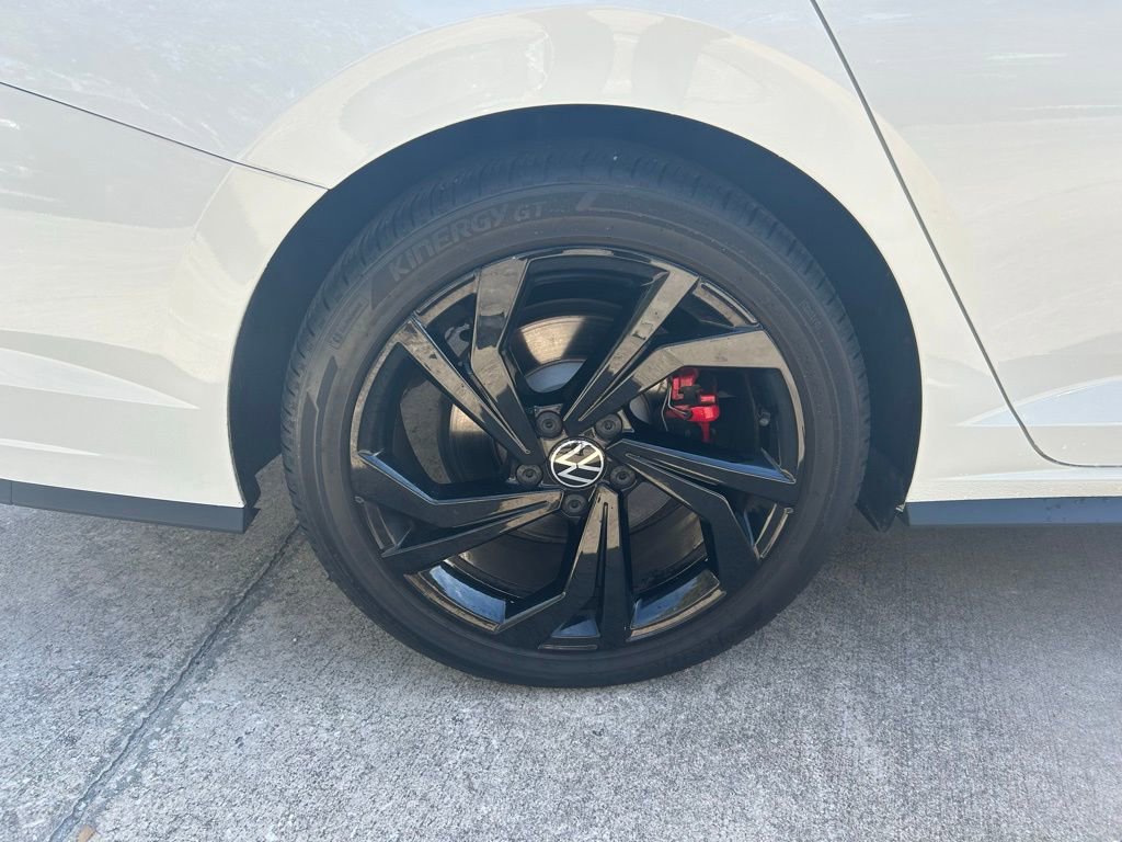 Used 2023 Volkswagen Jetta GLI Autobahn w/ GLI Black Package image 27