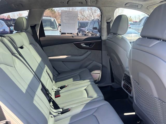 Used 2021 Audi Q7 3.0T Prestige image 18