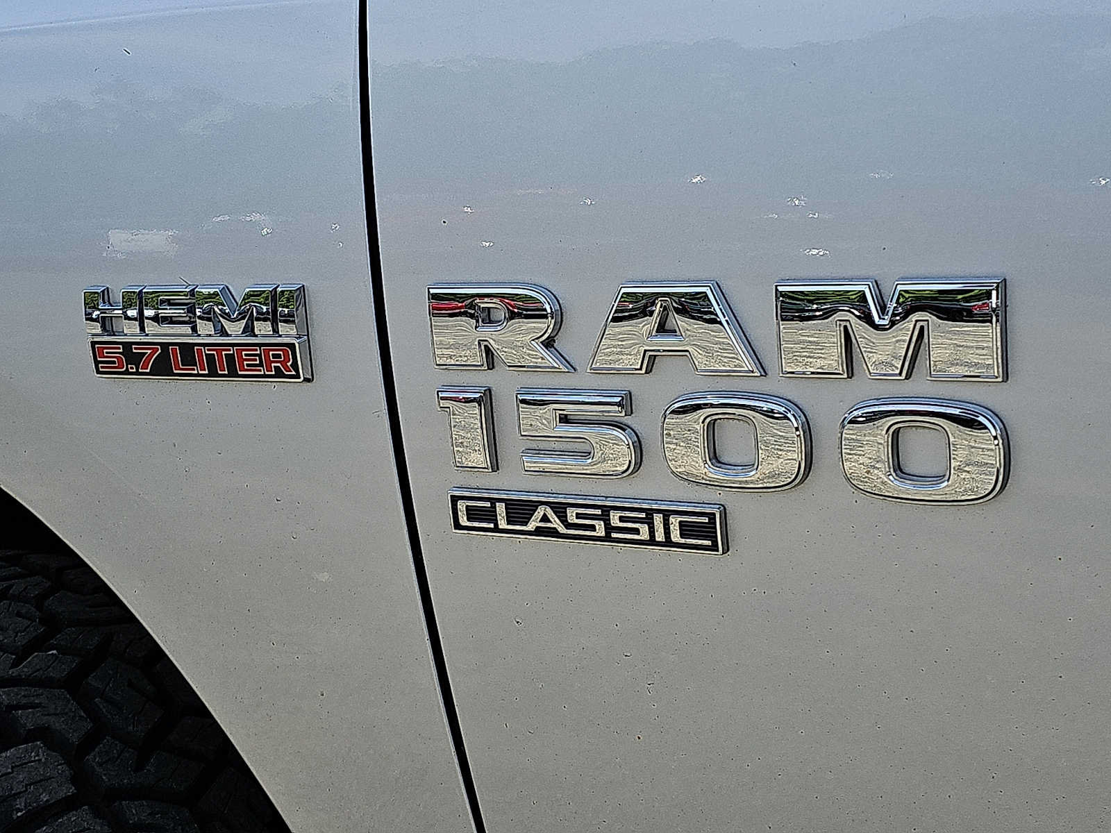 Used 2019 RAM 1500 Express w/ Express Value Package AWD/4WD image 30