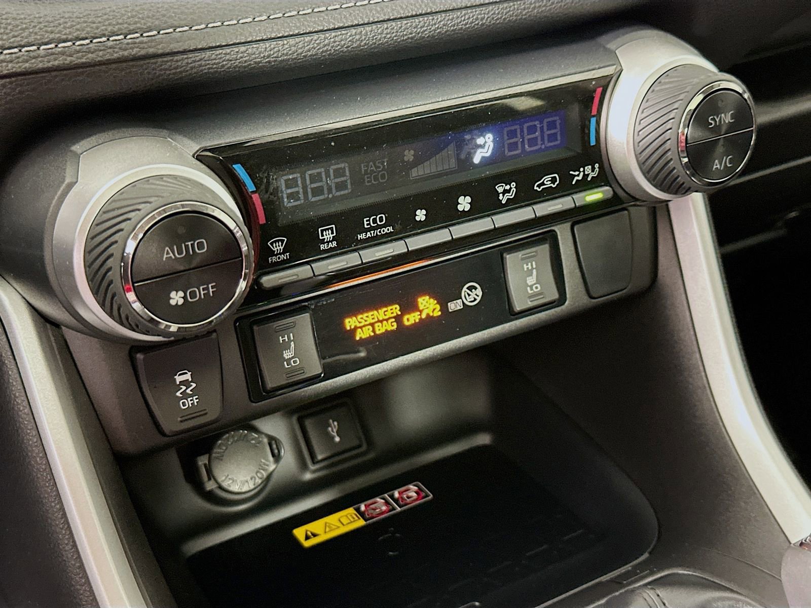 Certified 2022 Toyota RAV4 XLE Premium AWD/4WD image 16