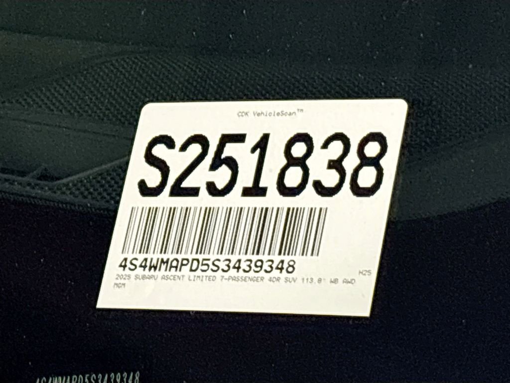 New 2025 Subaru Ascent Limited image 27