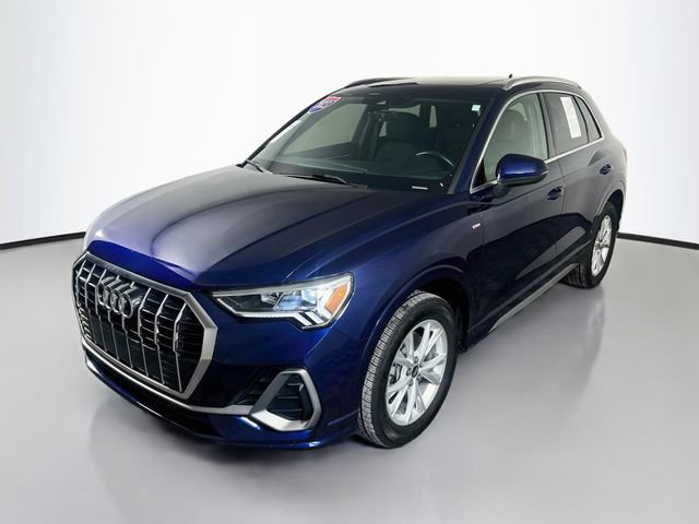 Used 2023 Audi Q3 2.0T Premium Plus w/ Premium Plus Package AWD/4WD image 4