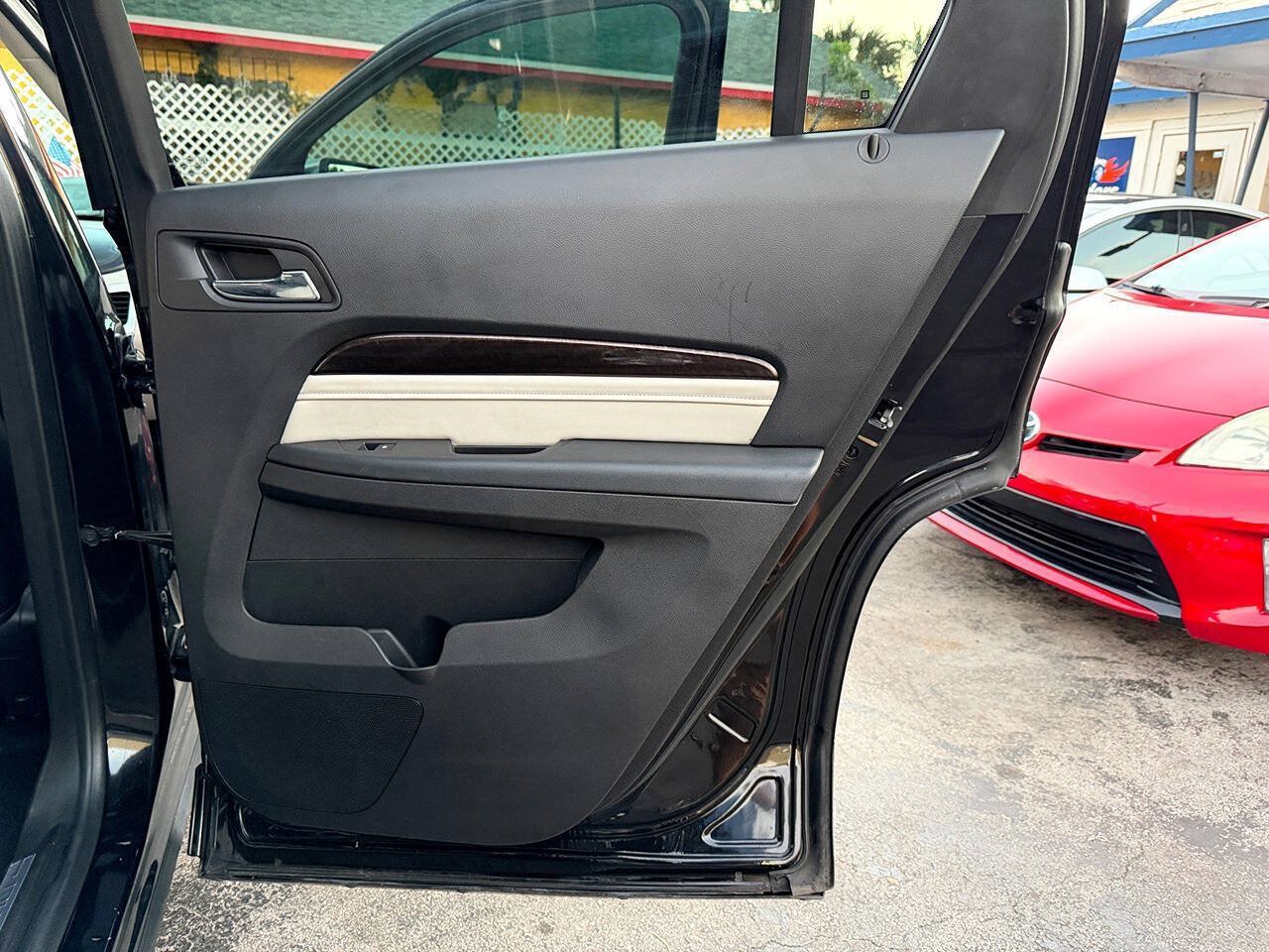 Used 2017 GMC Terrain Denali FWD image 36
