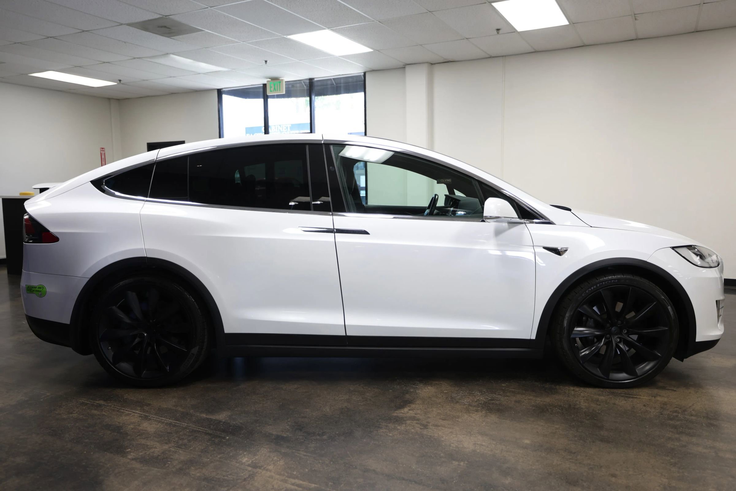 Used 2020 Tesla Model X Long Range AWD/4WD image 9