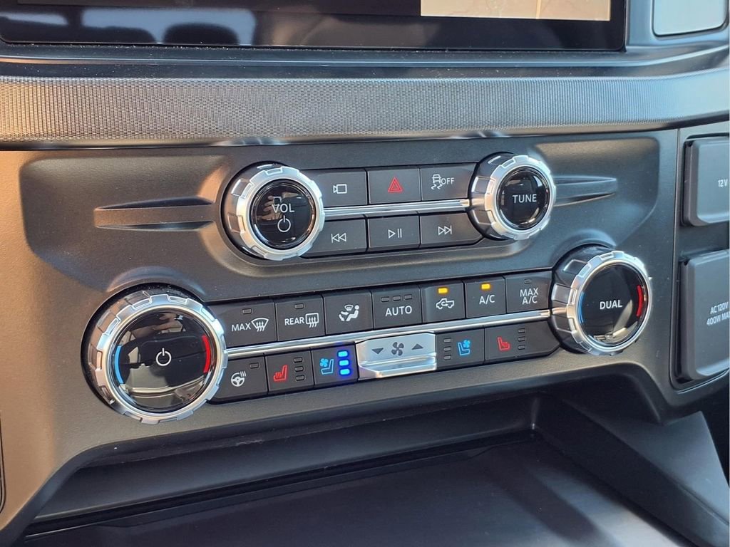 New 2026 Ford F250 Platinum AWD/4WD image 8