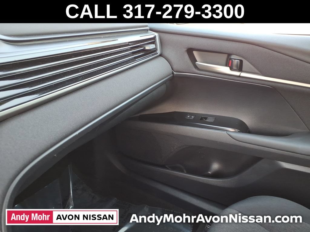 Used 2025 Toyota Camry LE FWD image 35