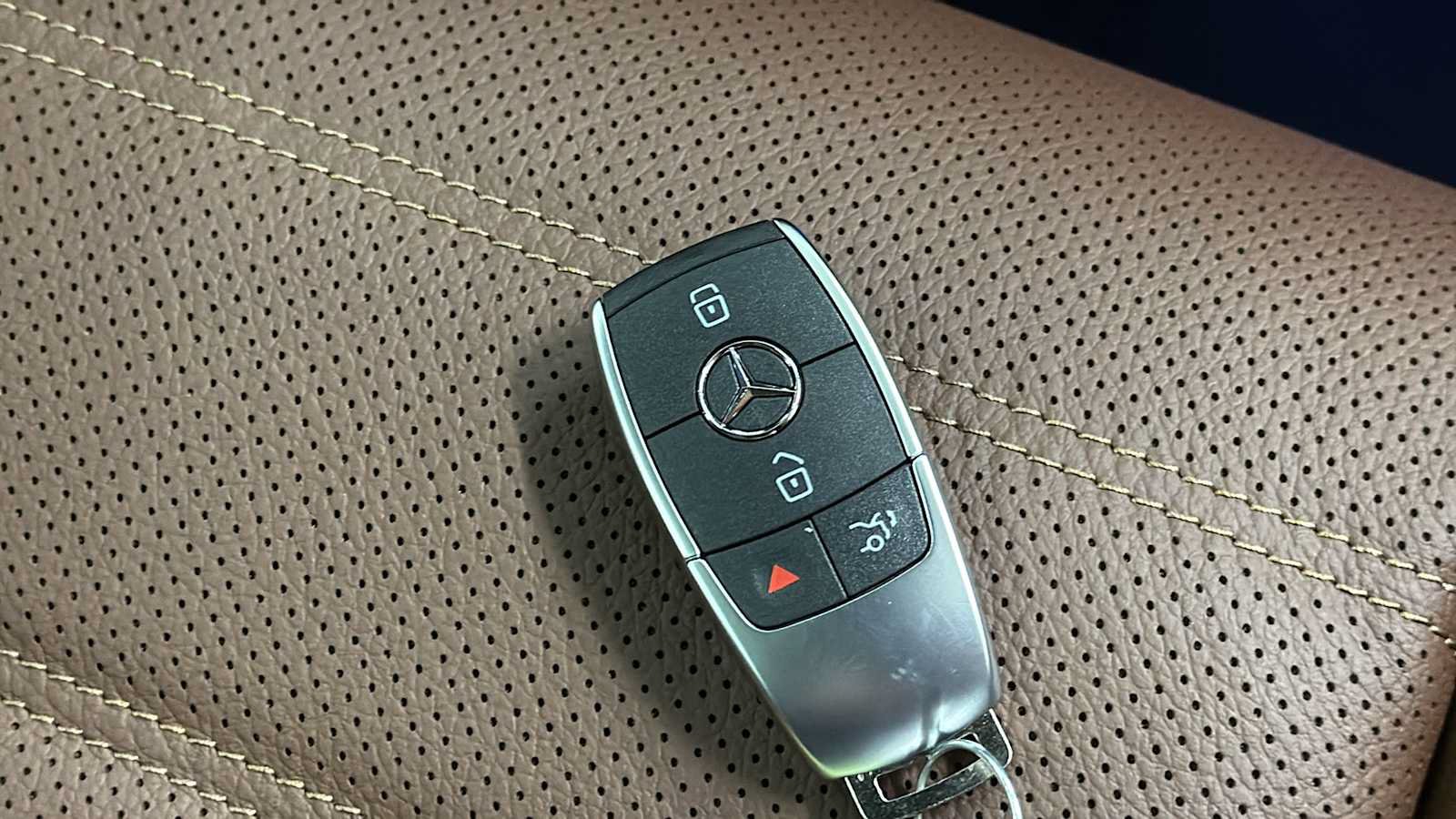New 2026 Mercedes-Benz GLE 450 4MATIC image 37