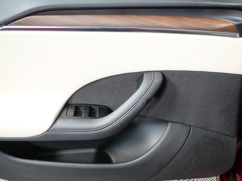 Used 2023 Tesla Model S Standard Range image 6