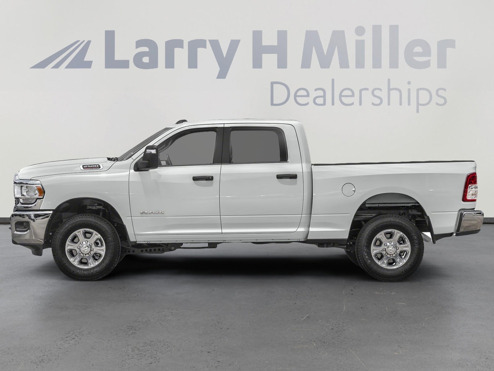 Used 2023 RAM 2500 Big Horn w/ Level 1 Equipment Group AWD/4WD image 3