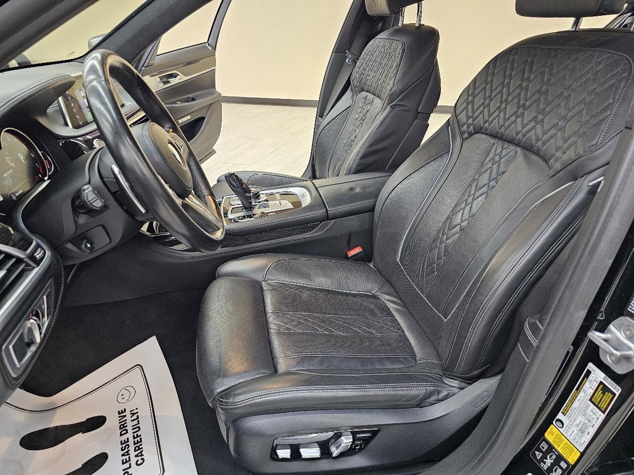 Used 2018 BMW M760i xDrive AWD/4WD image 18