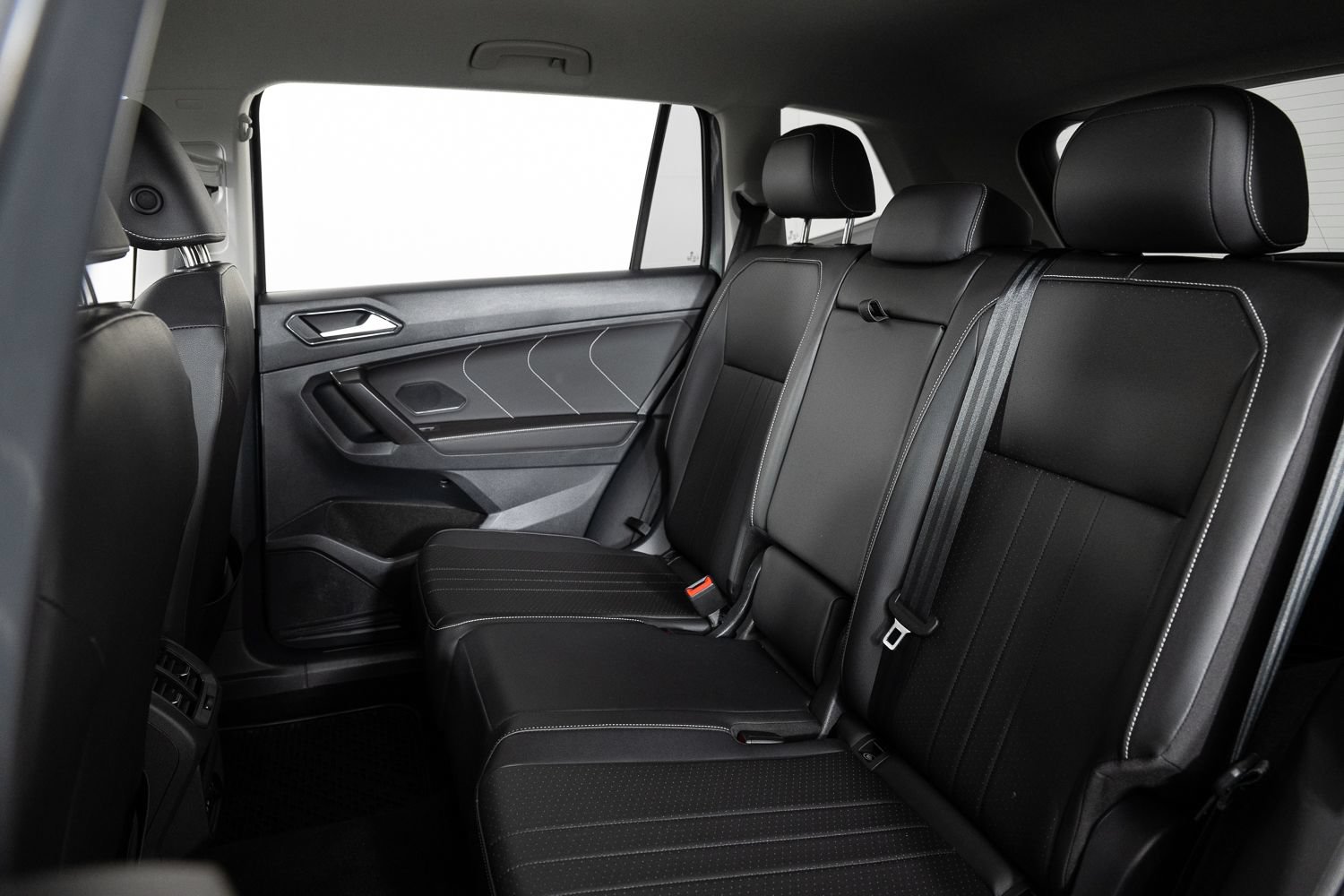 Used 2023 Volkswagen Tiguan SE image 20