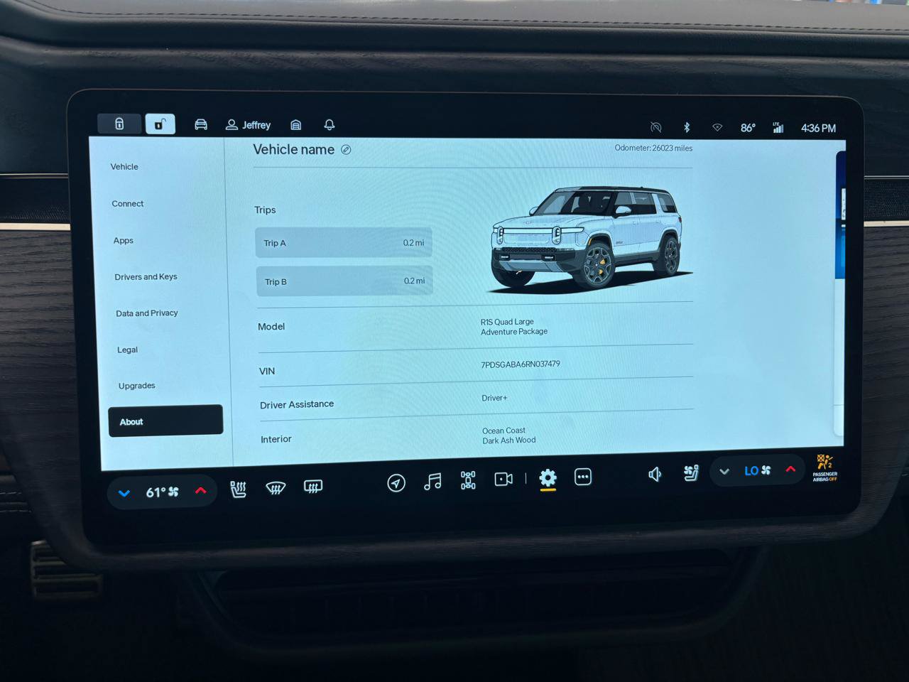 Used 2024 Rivian R1S Adventure AWD/4WD image 13