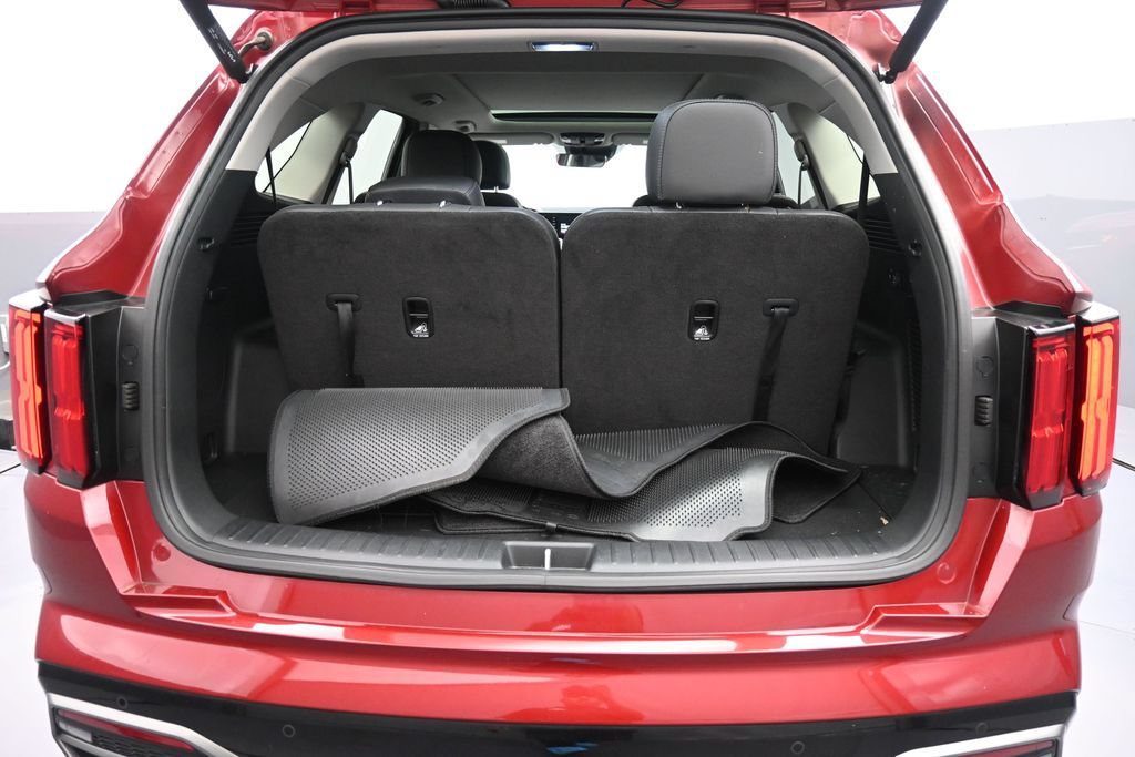 Certified 2023 Kia Sorento SX AWD/4WD image 23