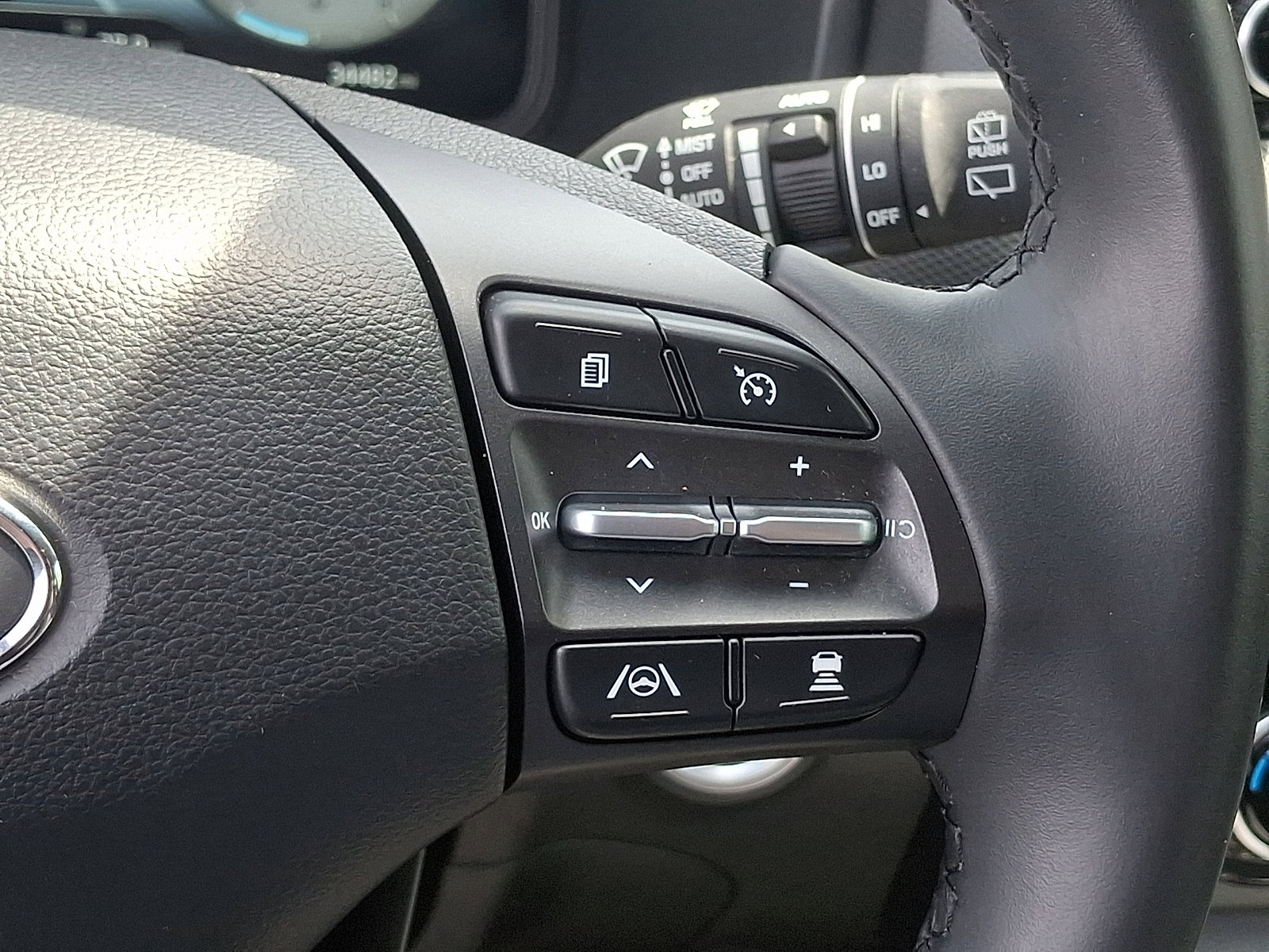 Used 2023 Hyundai Kona Limited image 23
