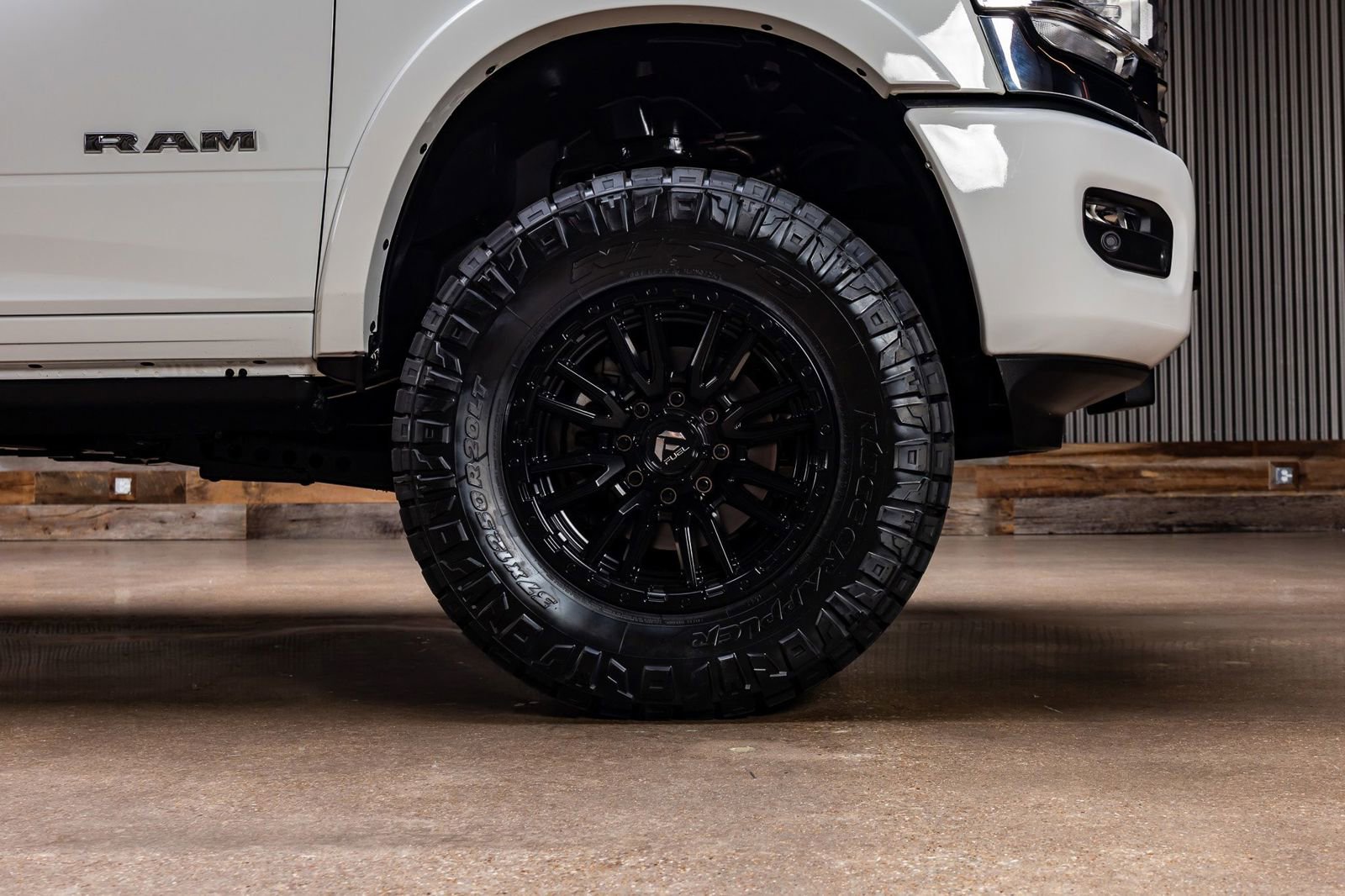 Used 2024 RAM 2500 Limited AWD/4WD image 12