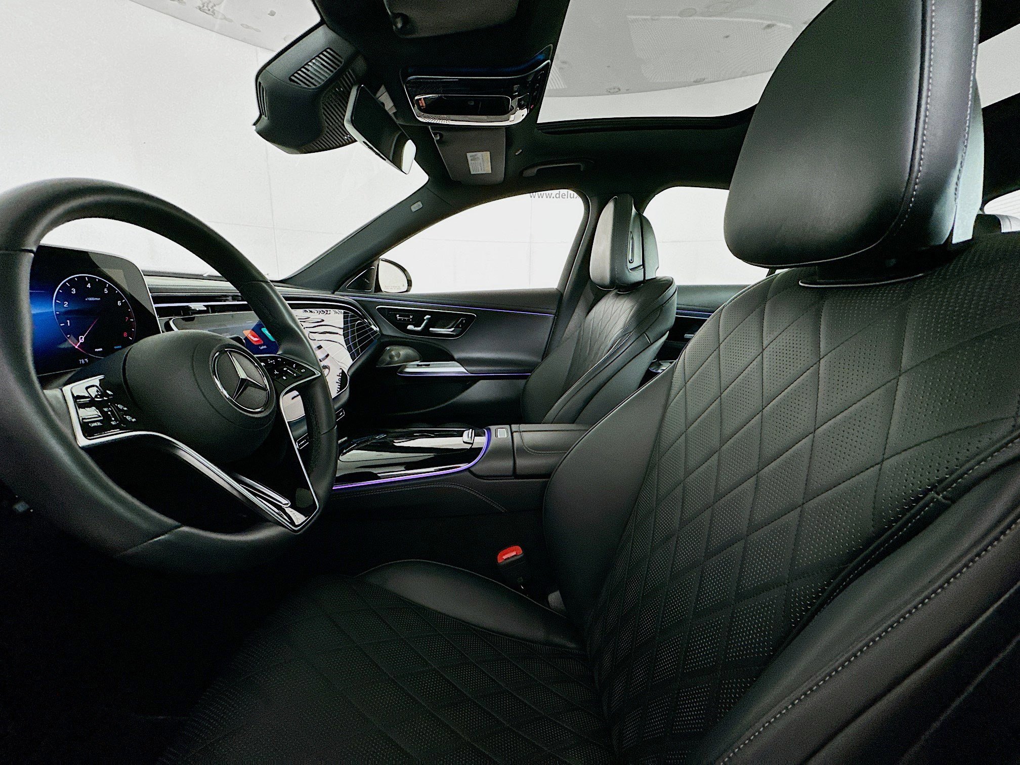 Used 2024 Mercedes-Benz E 350 4MATIC Sedan image 18