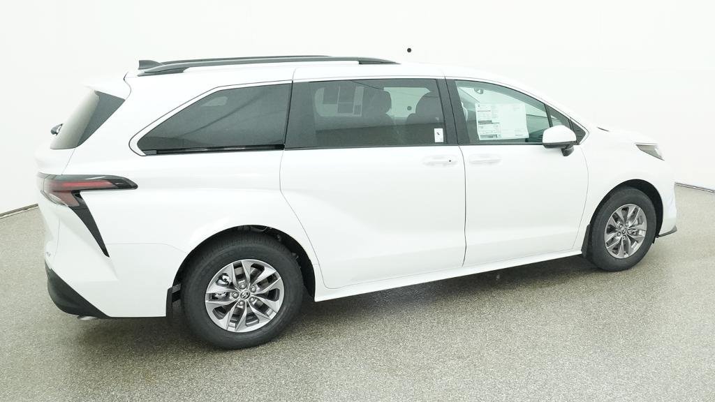 New 2026 Toyota Sienna XLE FWD image 16