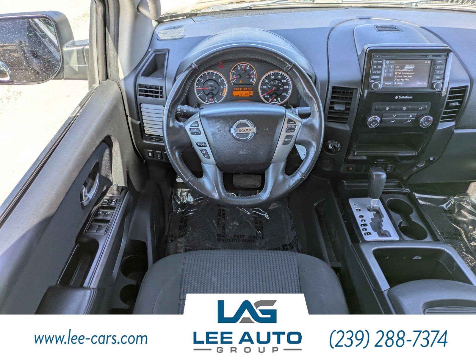 Used 2015 Nissan Titan SV w/ SV Value Truck Package AWD/4WD image 12