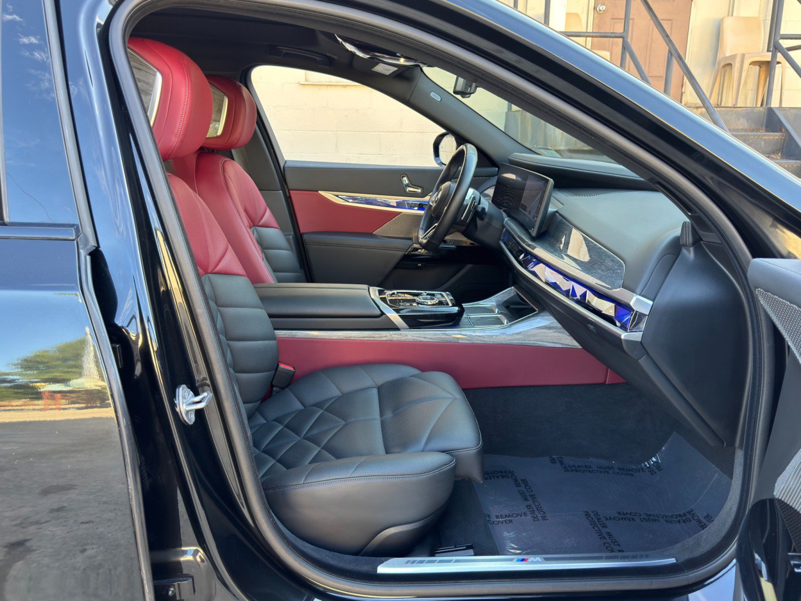 Used 2024 BMW 740i w/ Premium Package 2 RWD image 16