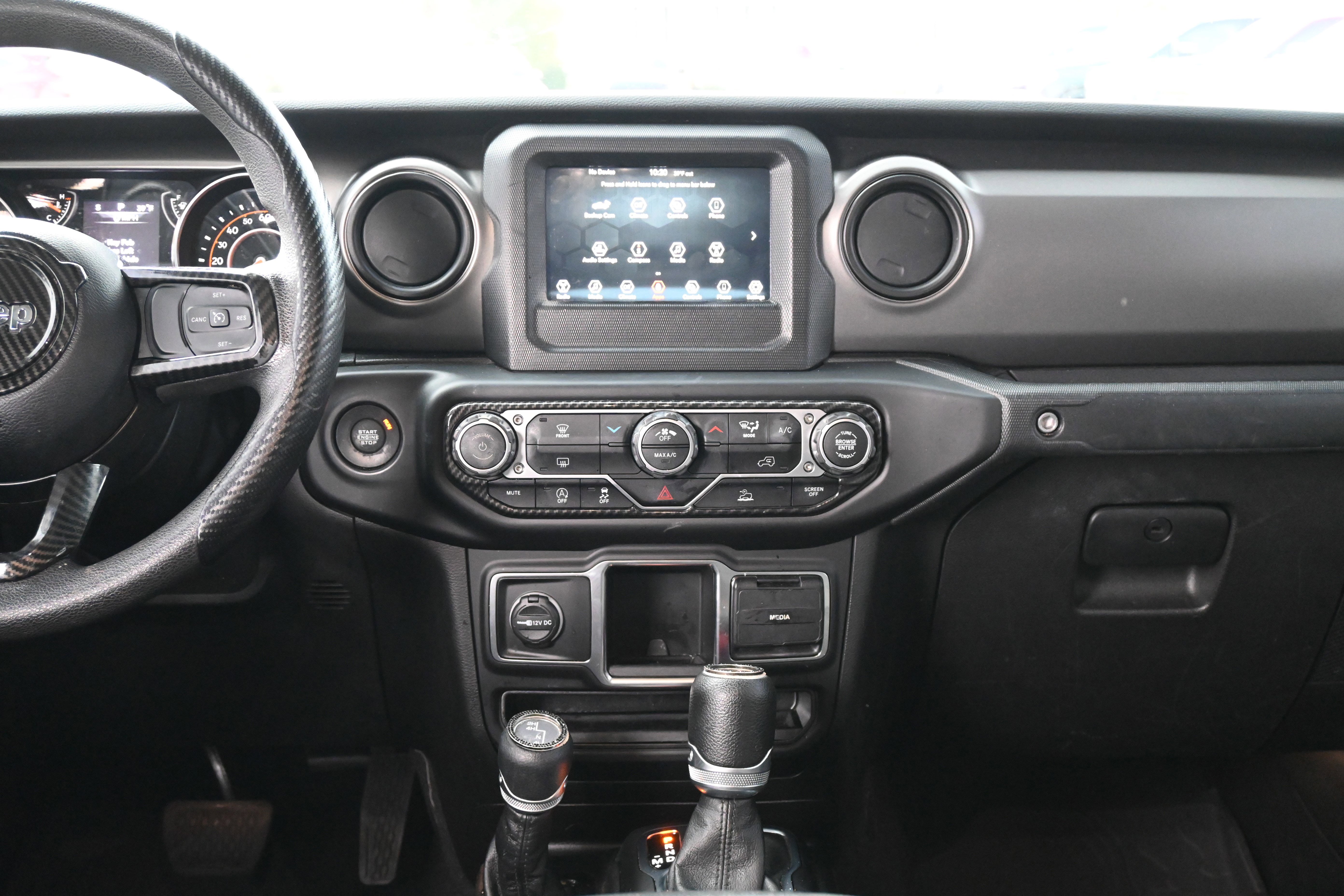 Used 2023 Jeep Gladiator Sport w/ Trailer Tow Package image 5