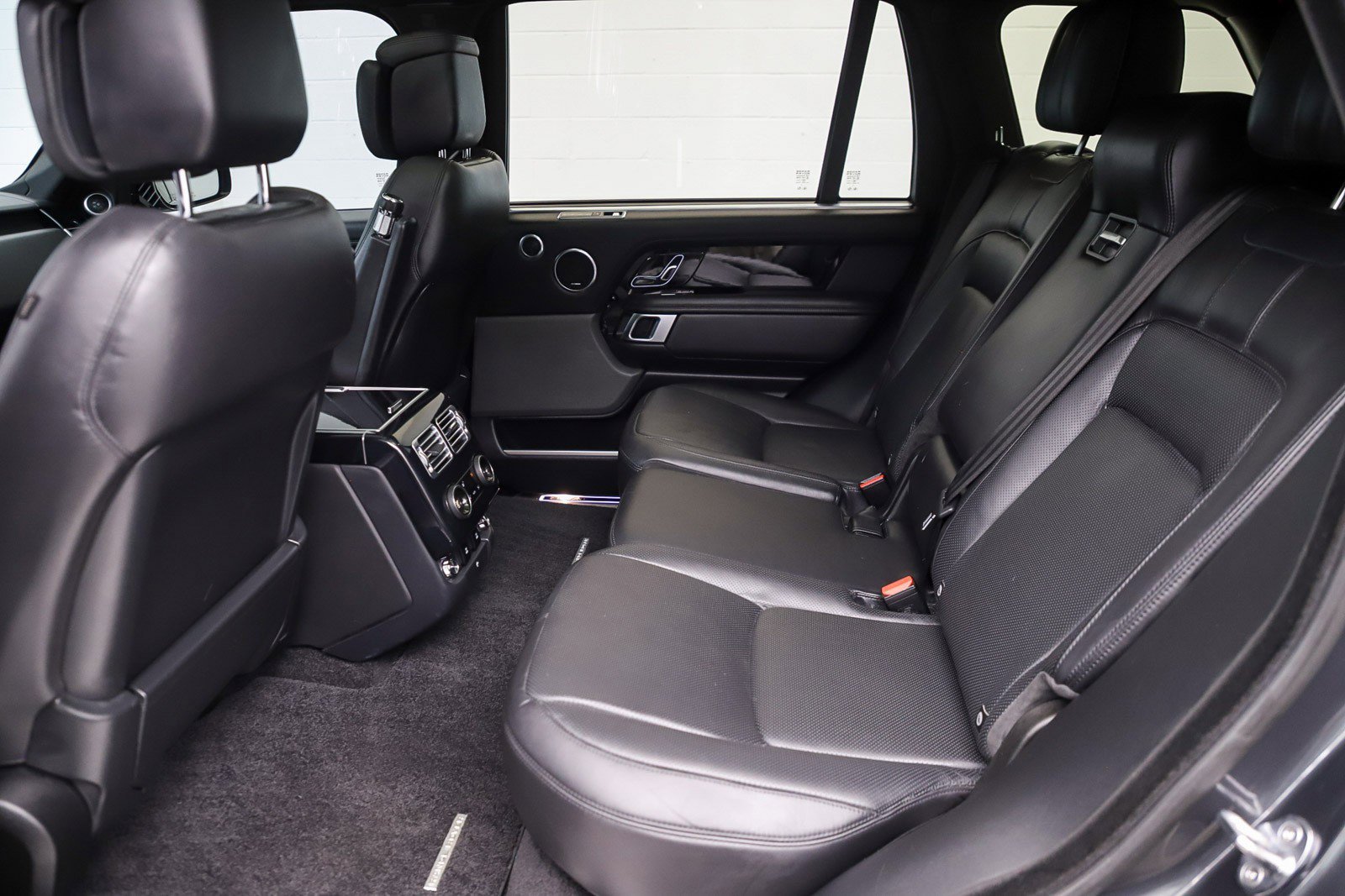 Used 2019 Land Rover Range Rover Long Wheelbase Supercharged AWD/4WD image 21