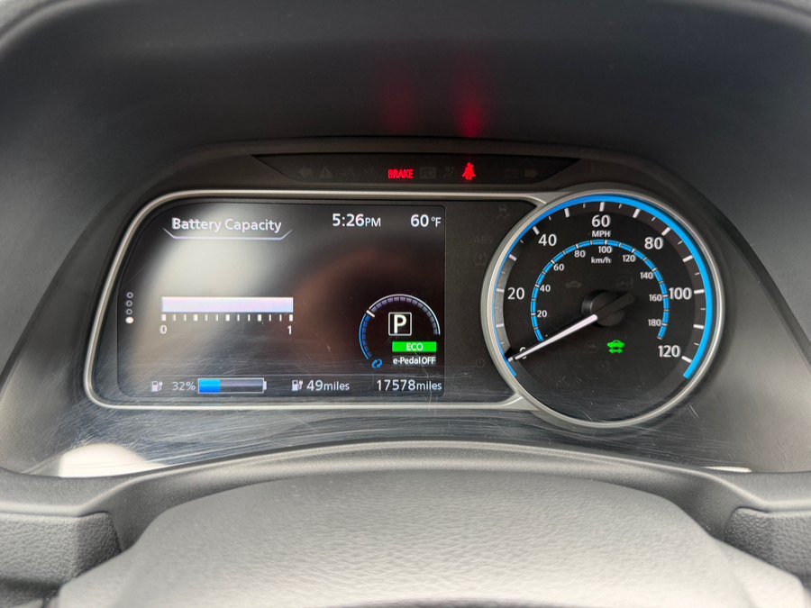 Used 2025 Nissan Leaf S FWD image 12